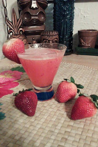 Retro Cocktail Recipe : Strawberry Vodka Martini