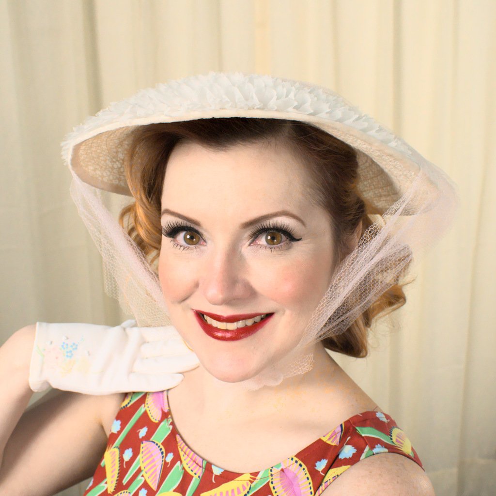Vintage floral flower and tule framed hat Vintage 1960s Hat Label Is: Royce Exclusive Green Hat With  main image 3