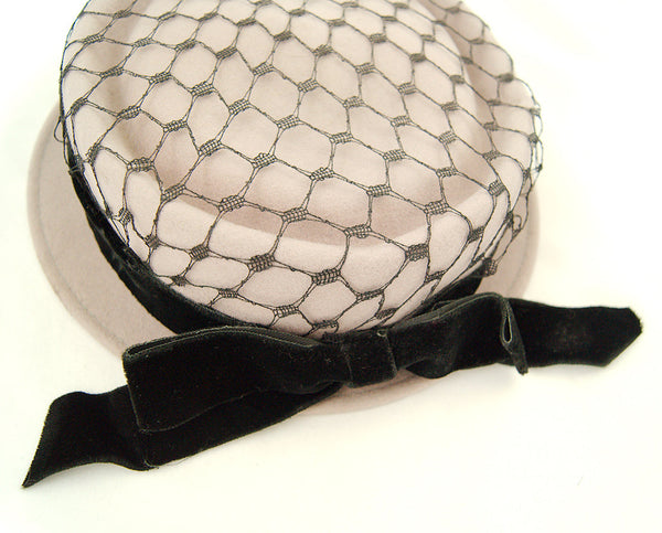 1950s Gray Wool Netting Hat Cats Like Us
