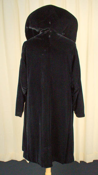 1950s Inky Black Velvet Coat Cats Like Us