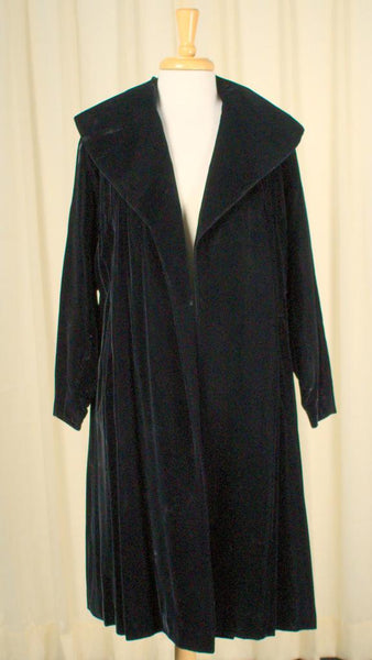 1950s Inky Black Velvet Coat Cats Like Us