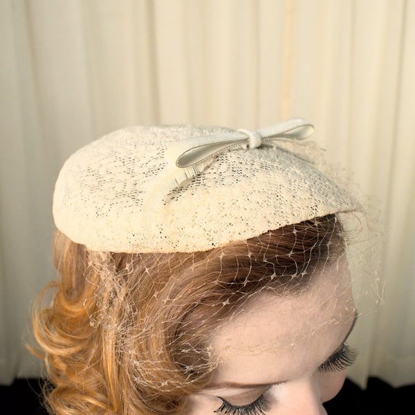1950s Off White Lace & Bow Hat Cats Like Us