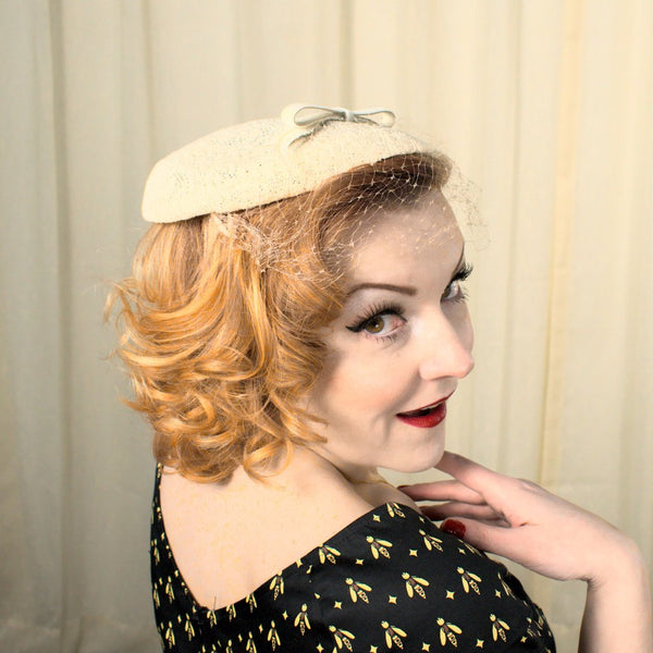 1950s Off White Lace & Bow Hat Cats Like Us
