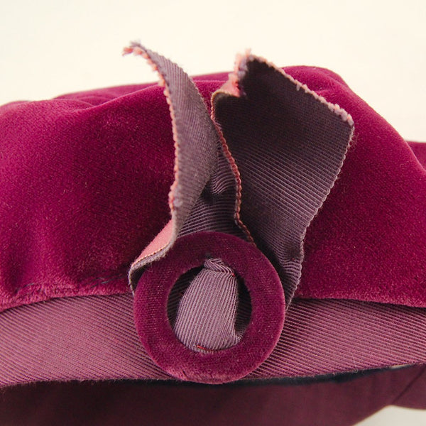 1950s Plum Velvet Beret Hat Cats Like Us