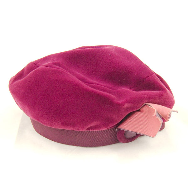 1950s Plum Velvet Beret Hat Cats Like Us