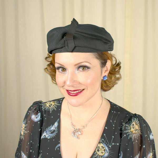 1950s Vintage Simple Black Beret Hat Cats Like Us