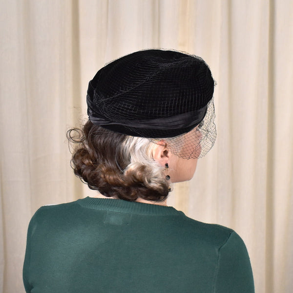 1950s Vintage Velvet Pillbox Hat w Pin Cats Like Us