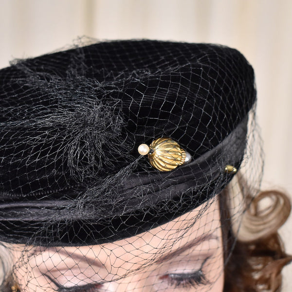 1950s Vintage Velvet Pillbox Hat w Pin Cats Like Us