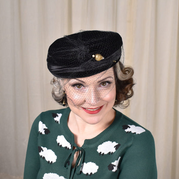 1950s Vintage Velvet Pillbox Hat w Pin Cats Like Us