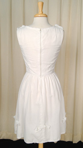1950s Vintage White Bow Swing Dress Cats Like Us