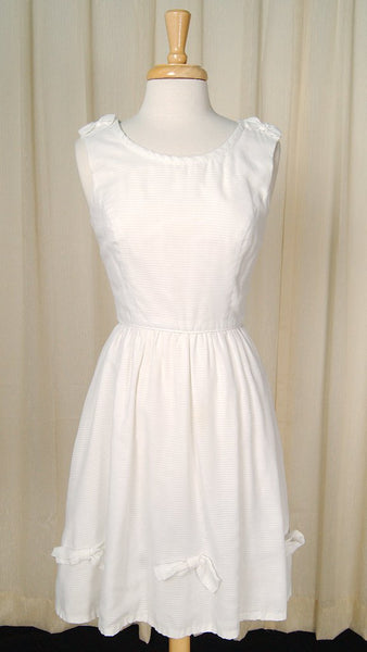 1950s Vintage White Bow Swing Dress Cats Like Us