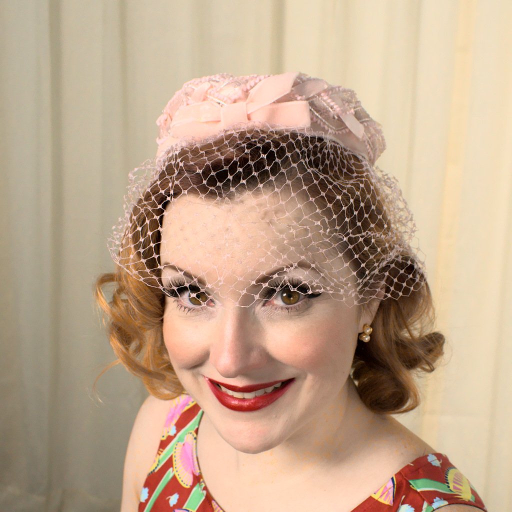 Vintage 1960s Baby Pink Pillbox Hat – Cats Like Us display picture 3