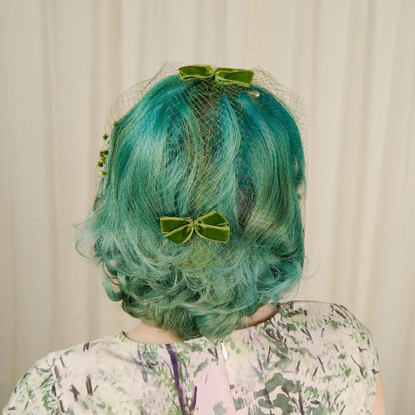 1960s Green Bow Veil Whimsy Cats Like Us