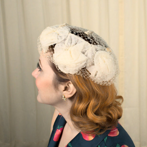 1960s Ivory Chiffon Flowers Hat Cats Like Us