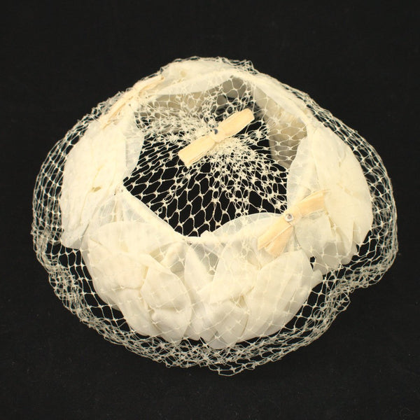 1960s Ivory Chiffon Flowers Hat Cats Like Us