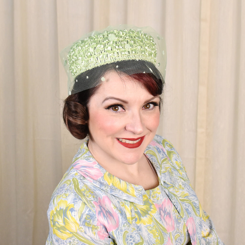 1960s Lime Straw Pillbox Hat – Cats Like Us display picture 1