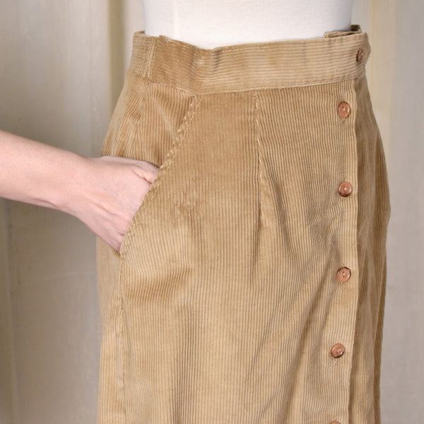 1970s Vintage Khaki Corduroy Button Up Skirt Cats Like Us