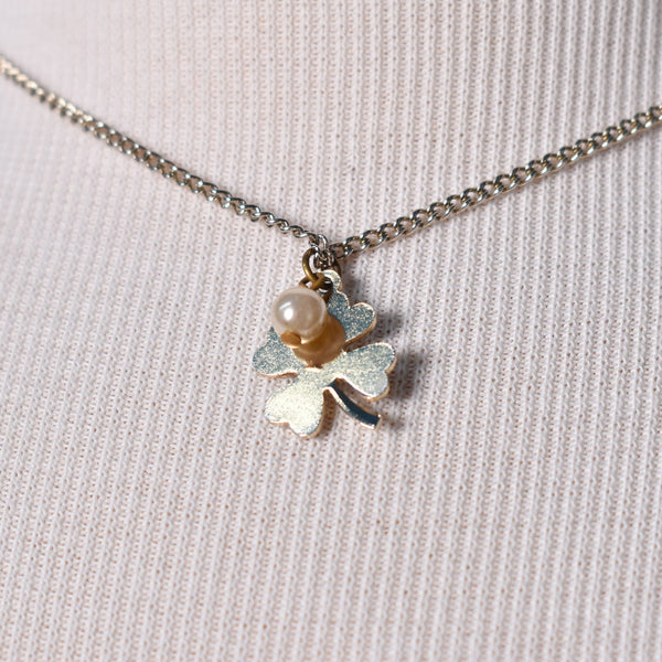 4 Leaf Clover & Pearl Necklace Cats Like Us