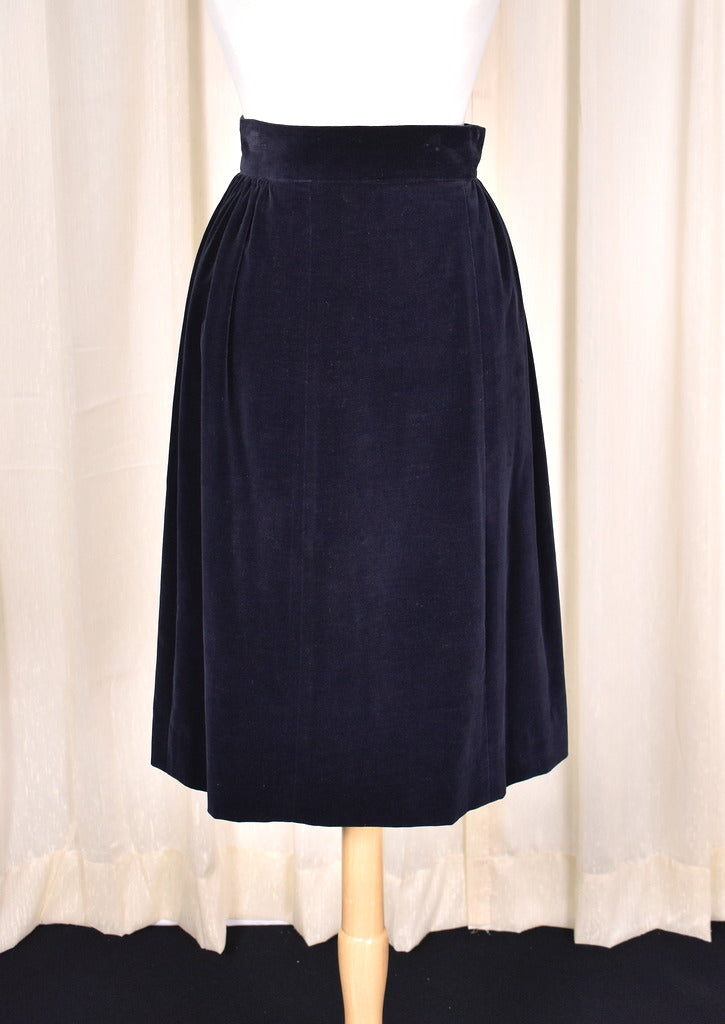 Velvet vintage shop skirt