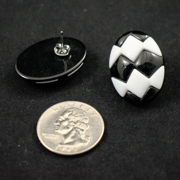 Black & White Oval Vintage Earrings Cats Like Us