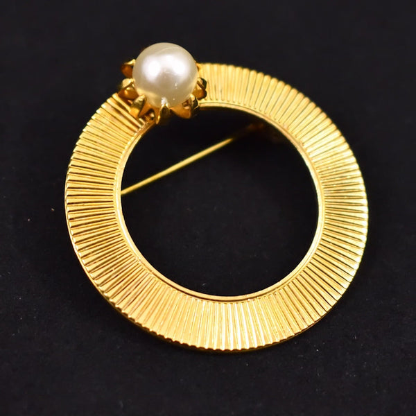 Bright Gold & Pearl Circle Pin Cats Like Us