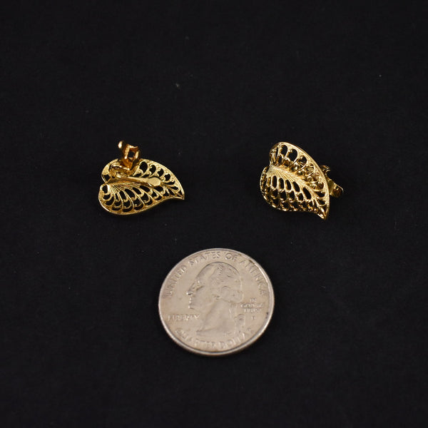 Lightweight Goldtone Heart Shaped Leaf Earrings