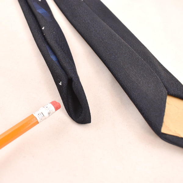 NOS 1960s Navy Subtle Curves Tie