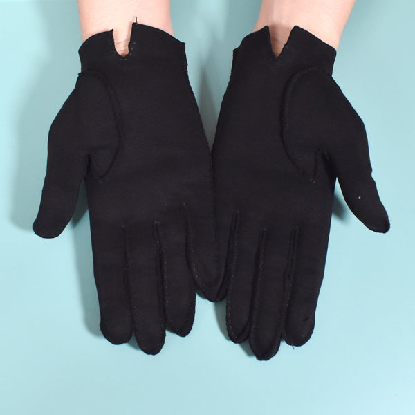 Short Black Button Trim Gloves