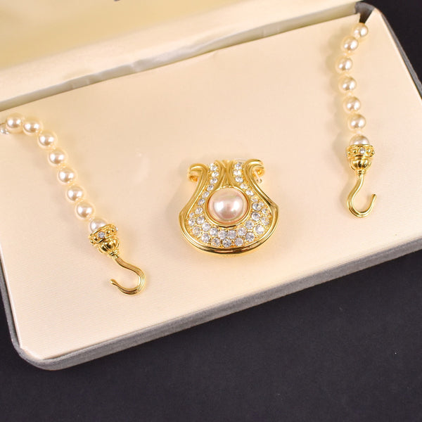 NIB Nolan Miller Pearl Goddess Pendant Necklace