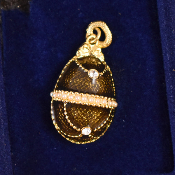 Joan Rivers Egg Necklace Box Set Vol II