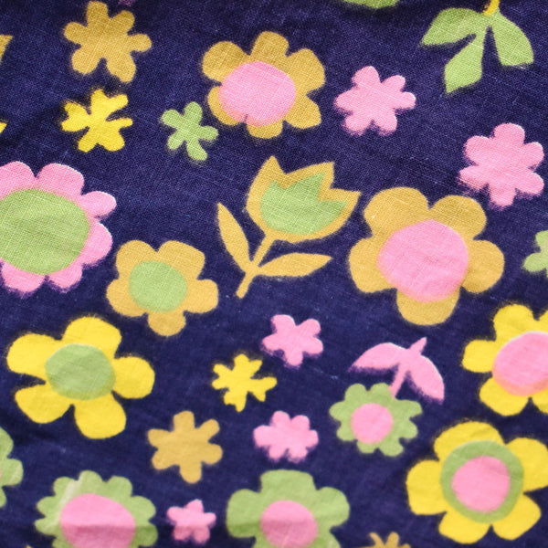 Daisy Print Hair Scarf Cats Like Us