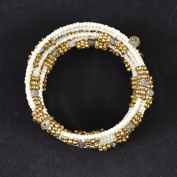 Expandable Vintage White Bead Bracelet Cats Like Us