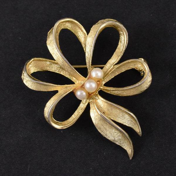 Gold Bow & Pearl Brooch Cats Like Us