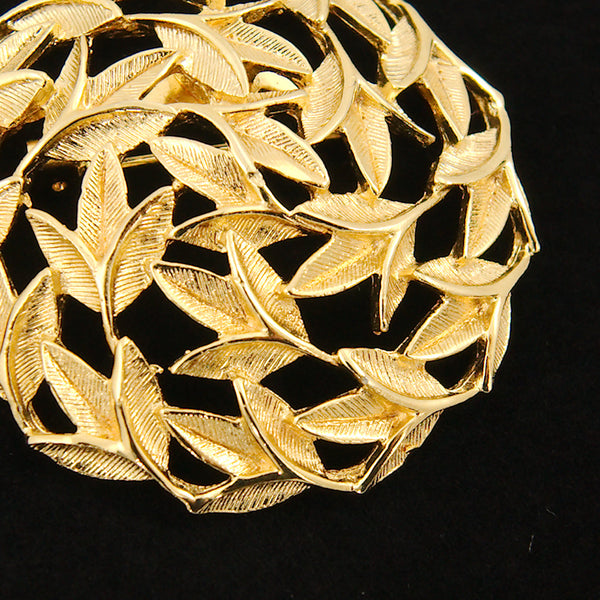 Gold Round Leaves Brooch Cats Like Us