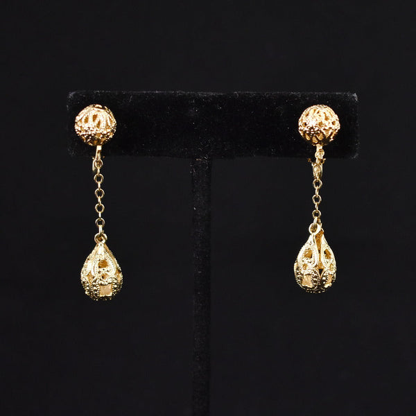 Gold Teardrop Dangling Vintage Earrings Cats Like Us