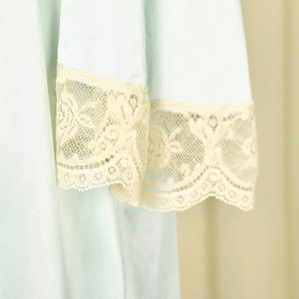 Lorraine Vintage 1960s Mint & Lace Dressing Gown Cats Like Us