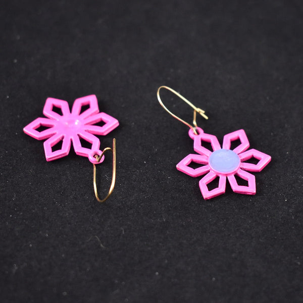 NOS Pink Flower Earrings Cats Like Us