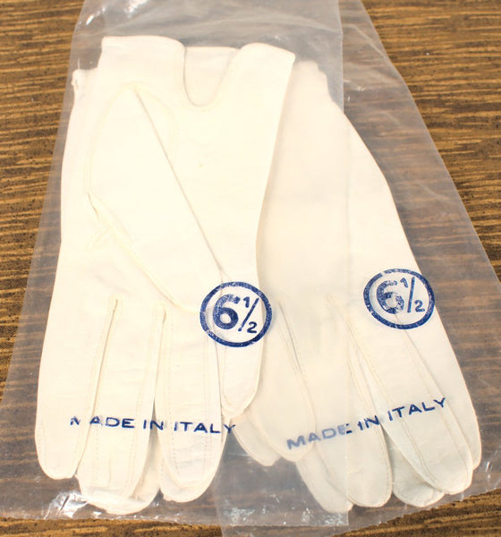 NOS Short White Leather Gloves Cats Like Us