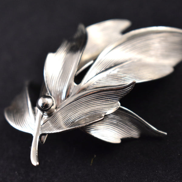 NOS Silver Leaf Brooch Set Cats Like Us