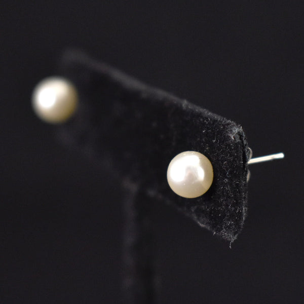 NOS Simple Pearl Stud Earrings Cats Like Us
