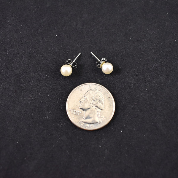 NOS Simple Pearl Stud Earrings Cats Like Us