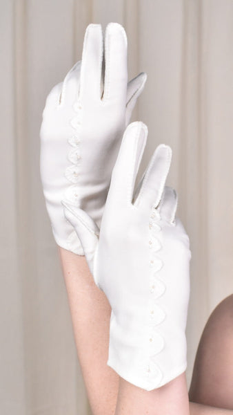 Off White Emb & Scallop Vintage Gloves Cats Like Us