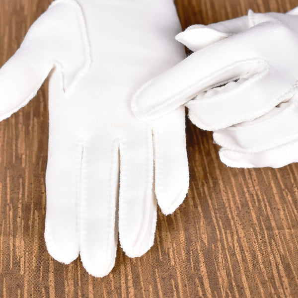 Off White Emb & Scallop Vintage Gloves Cats Like Us