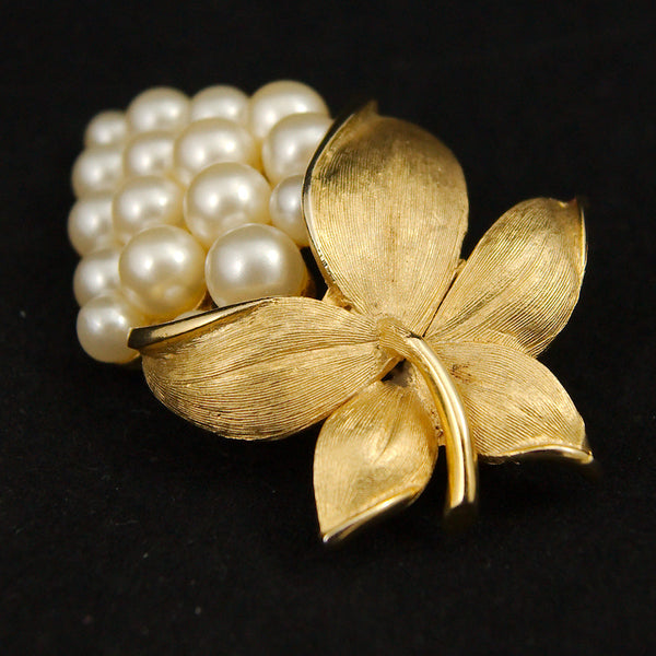 Pearl Grapes Brooch Cats Like Us