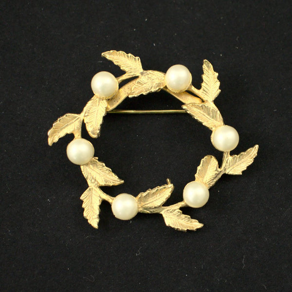 Pearl & Leaf Wreath Brooch Cats Like Us