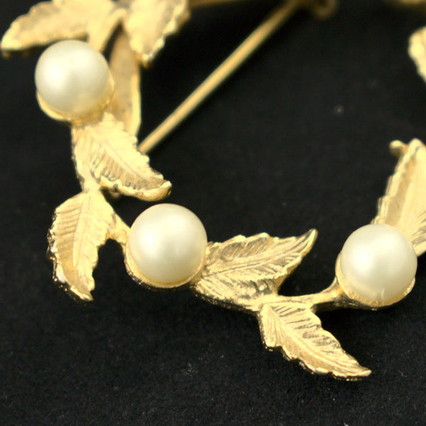 Pearl & Leaf Wreath Brooch Cats Like Us