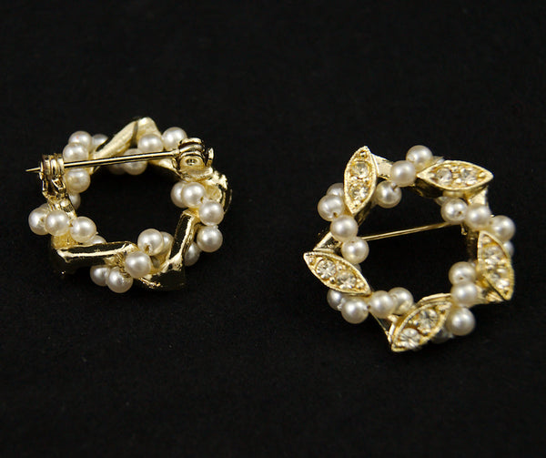 Pearl Wreath Scatter Pins Cats Like Us