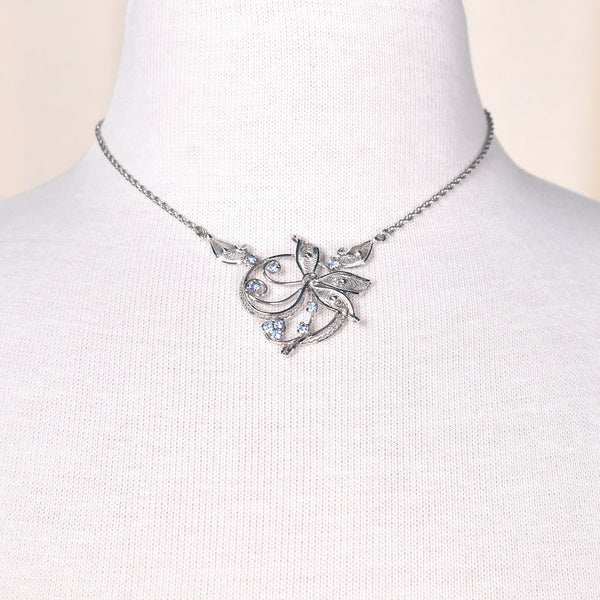 Round Swirl Silver Necklace Cats Like Us