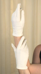 Short White Swirl Stitch Gloves