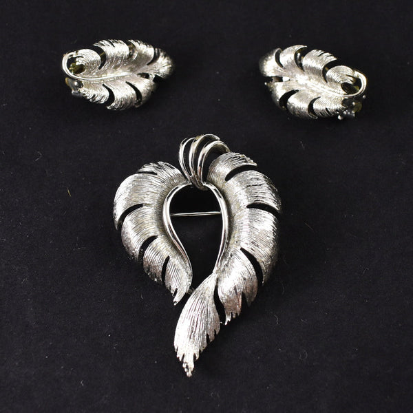 Silver Leaf Lisner Brooch Set Cats Like Us